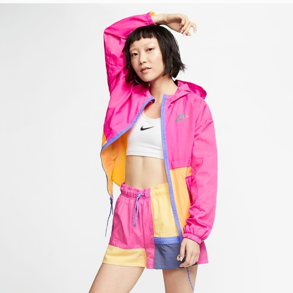 Windbreaker - Picture 2 of 7